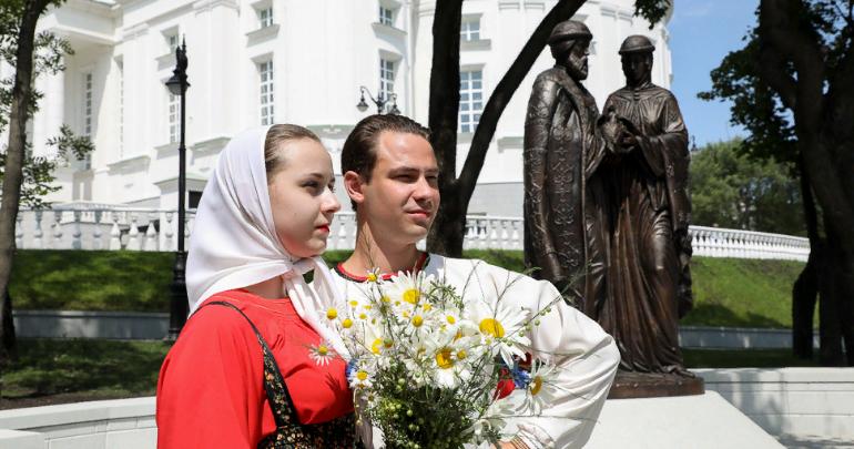 Peter and Fevronia of Murom Monument Opened in Penza