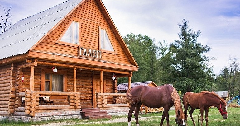 Resthouses and Holiday Camps==Дома отдыха и турбазы