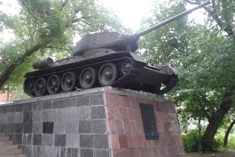 Tank T-34 Monument